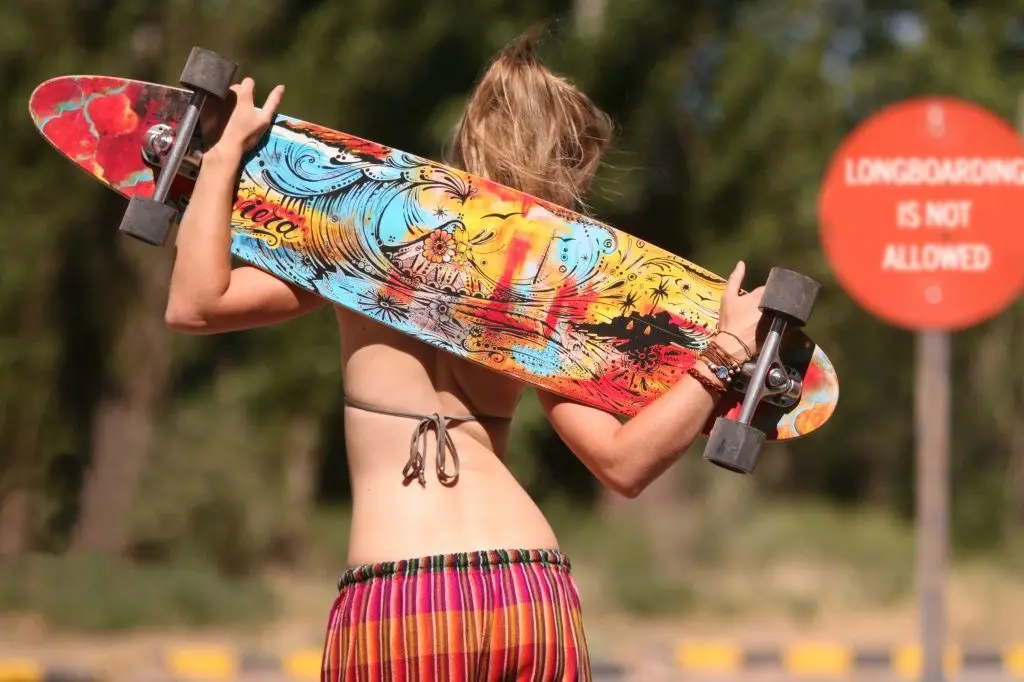 trees-women-outdoors-women-model-depth-of-field-long-hair-nature-brunette-pattern-rear-view-traffic-signs-longboard-arm-surfboard-abdomen-sports-equipment-surfing-equipment-and-supplies-138798.jpg